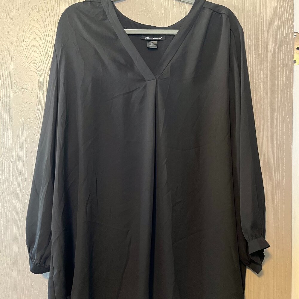Ashley Stewart Black V-Neck Blouse – Size 22/24 – Like New